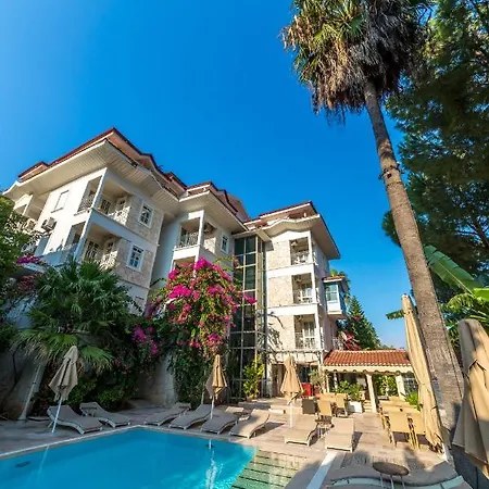 Otel Petunya Boutique İçmeler