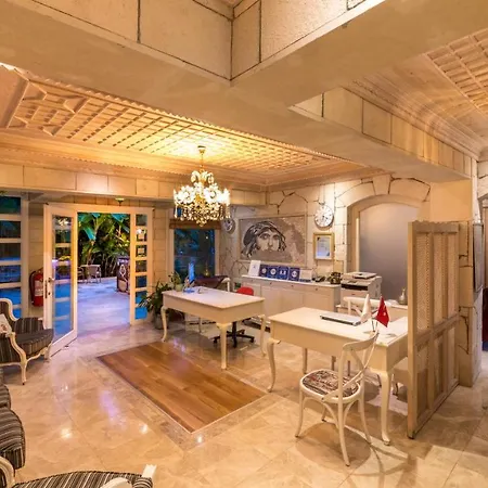 Hotel Petunya Boutique İçmeler